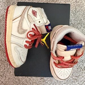 Nike Kids High-Top Sneakers in Cream and Red